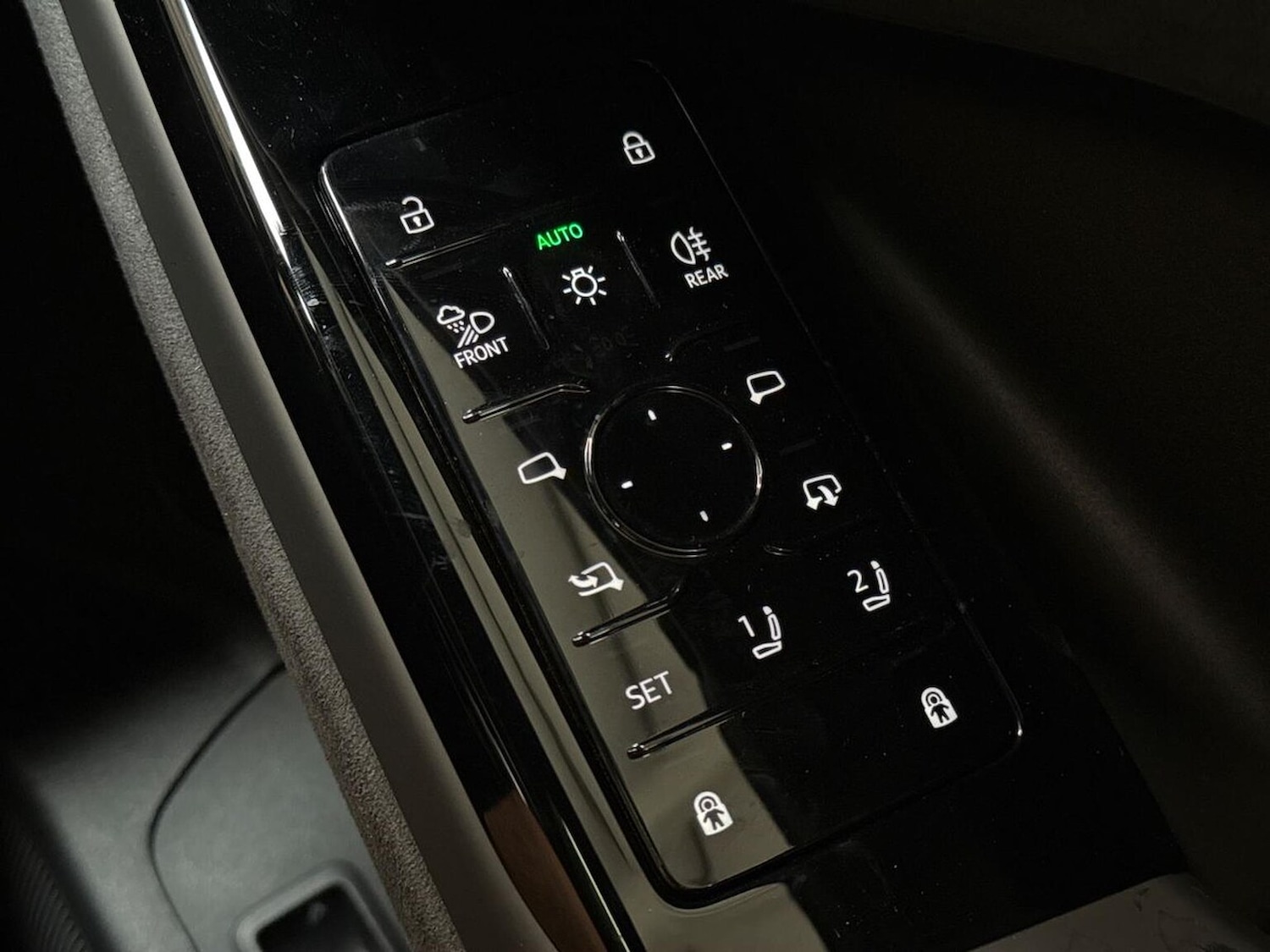 Used Audi Q6 e-tron 2025 for sale - 76763449: Photo 39