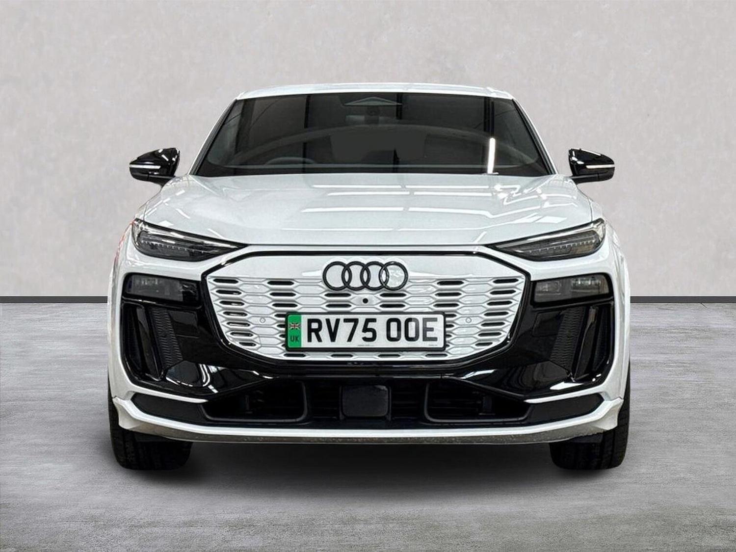 Used Audi Q6 e-tron 2025 for sale - 76763449: Photo 5