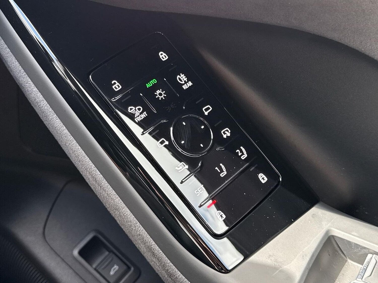 Used Audi Q6 e-tron 2025 for sale - 76320725: Photo 32