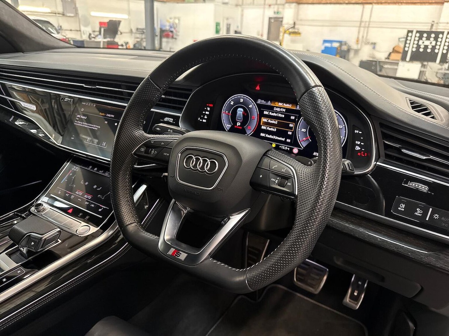 Used Audi Q8 2020 for sale - 76418160: Photo 15