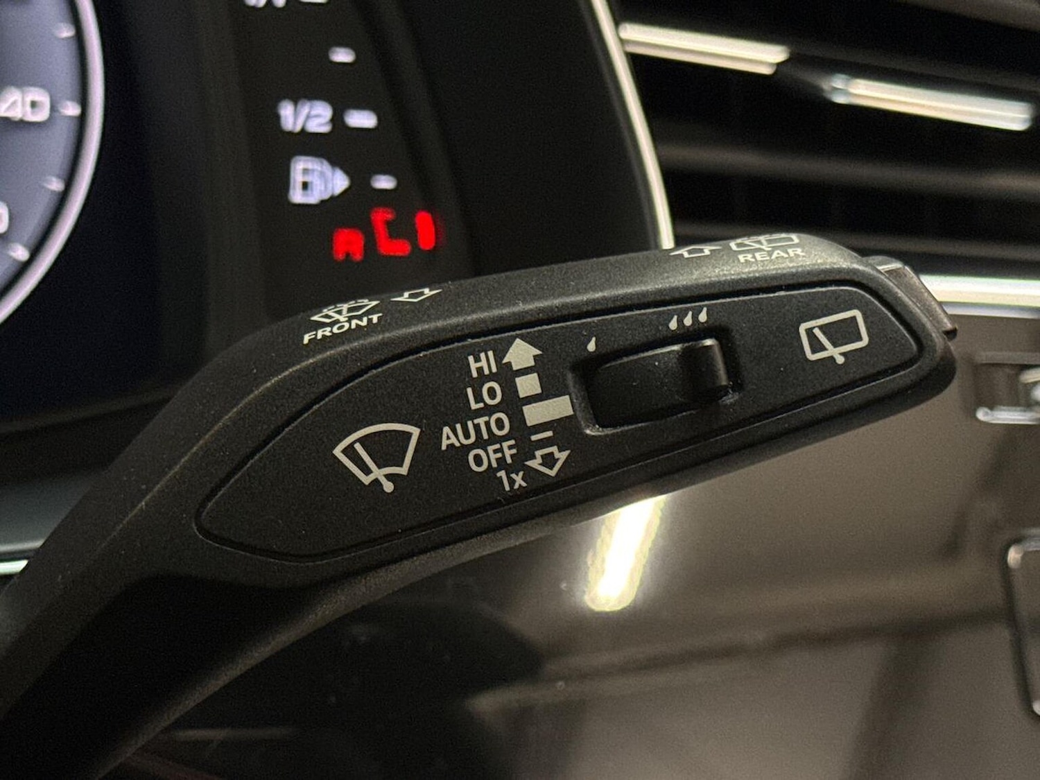 Used Audi Q8 2020 for sale - 76418160: Photo 28