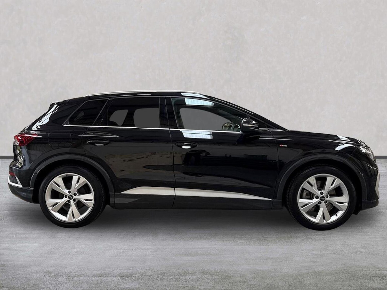 Used Audi Q4 e-tron 2022 for sale - 76357914: Photo 3