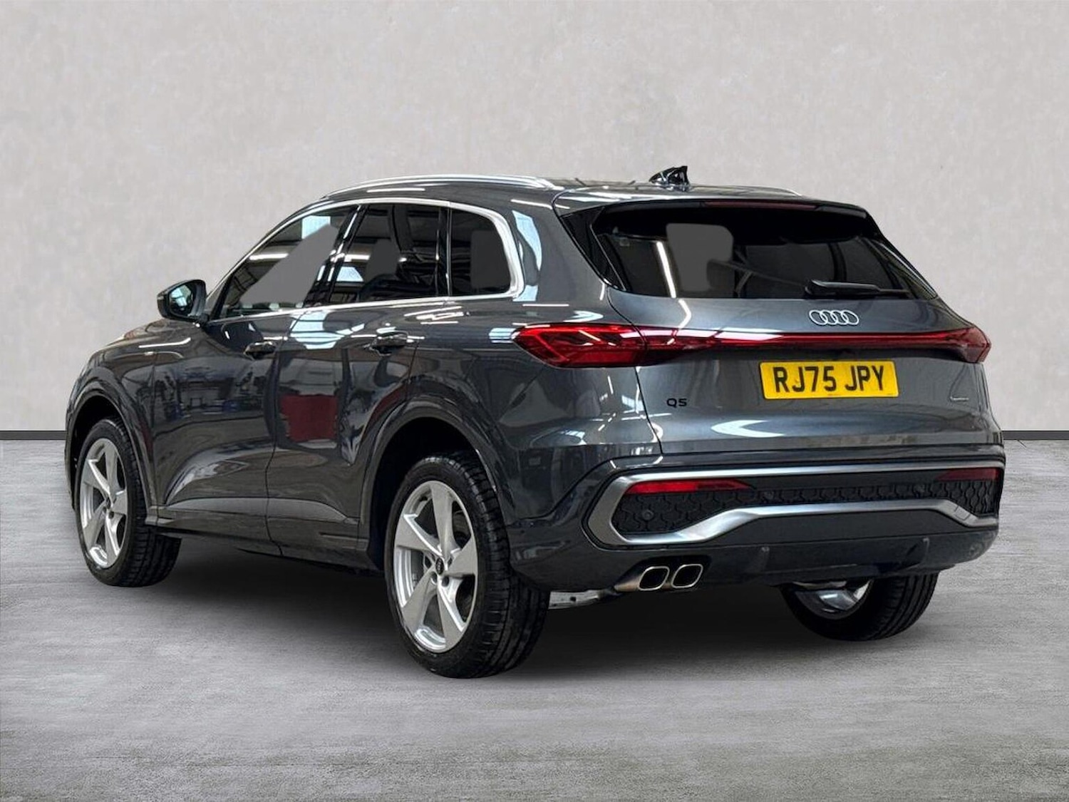 Used Audi Q5 2025 for sale - 76735572: Photo 2