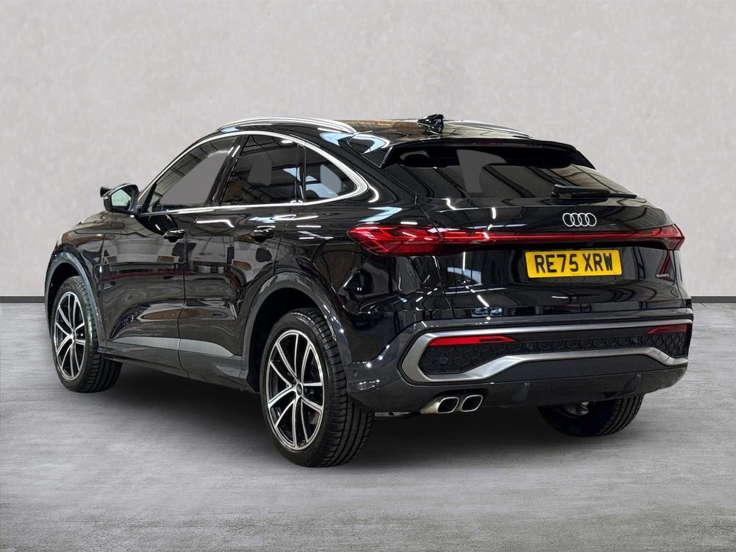 Used Audi Q5 2025 for sale - 77487739: Photo 2