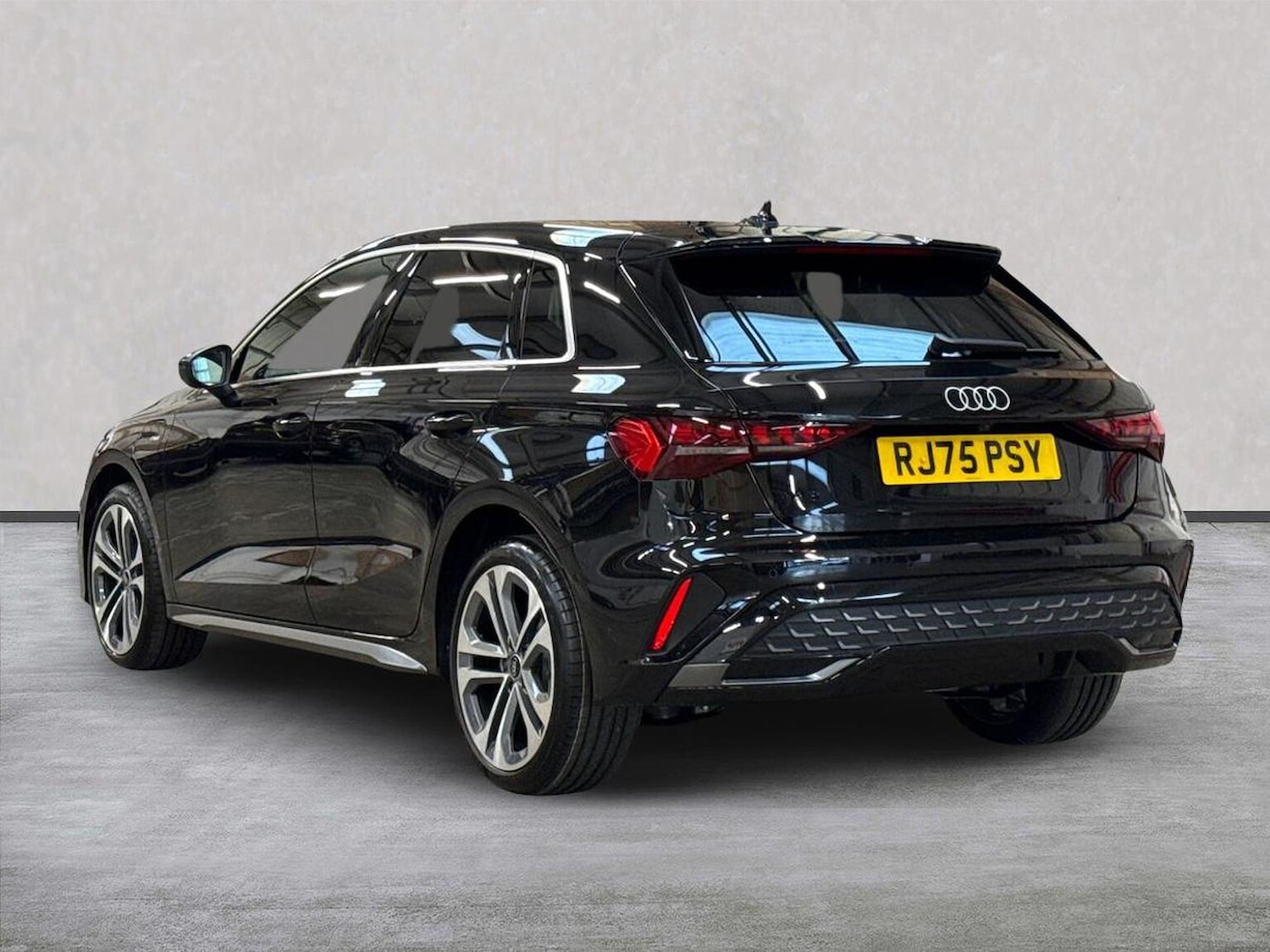 Used Audi A3 2025 for sale - 77715414: Photo 2