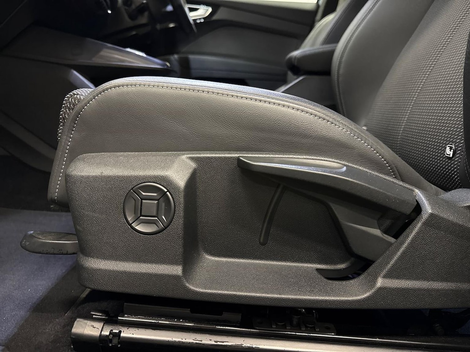 Used Audi Q4 e-tron 2021 for sale - 76741093: Photo 30