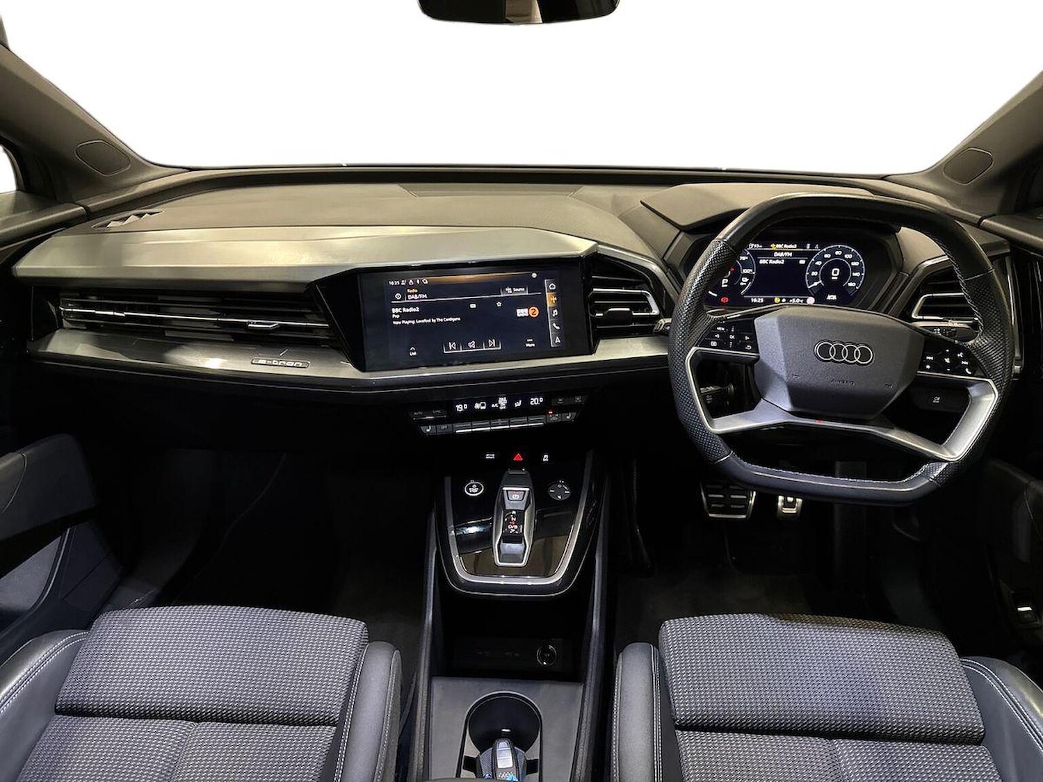 Used Audi Q4 e-tron 2021 for sale - 76741093: Photo 8