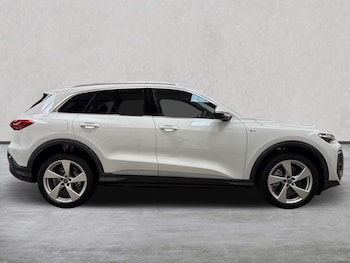 Used Audi Q5 2025 for sale - 78332456: Photo