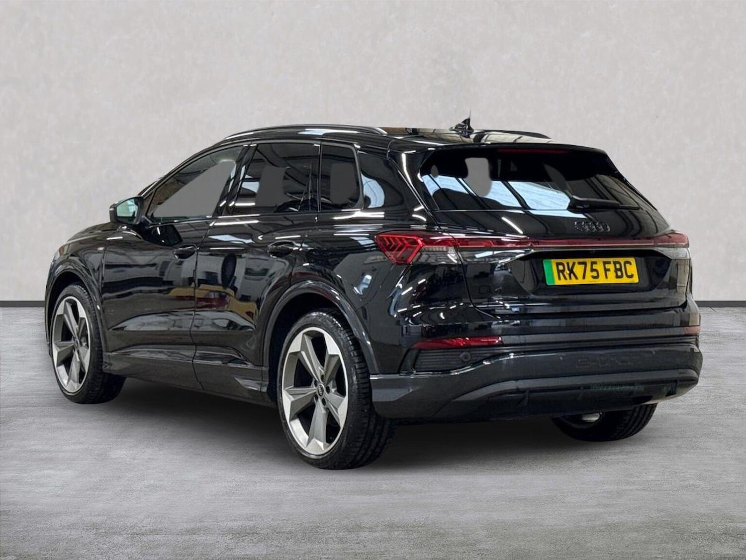 Used Audi Q4 e-tron 2025 for sale - 76490783: Photo 2