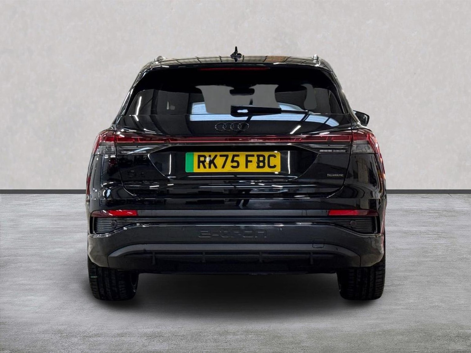 Used Audi Q4 e-tron 2025 for sale - 76490783: Photo 4