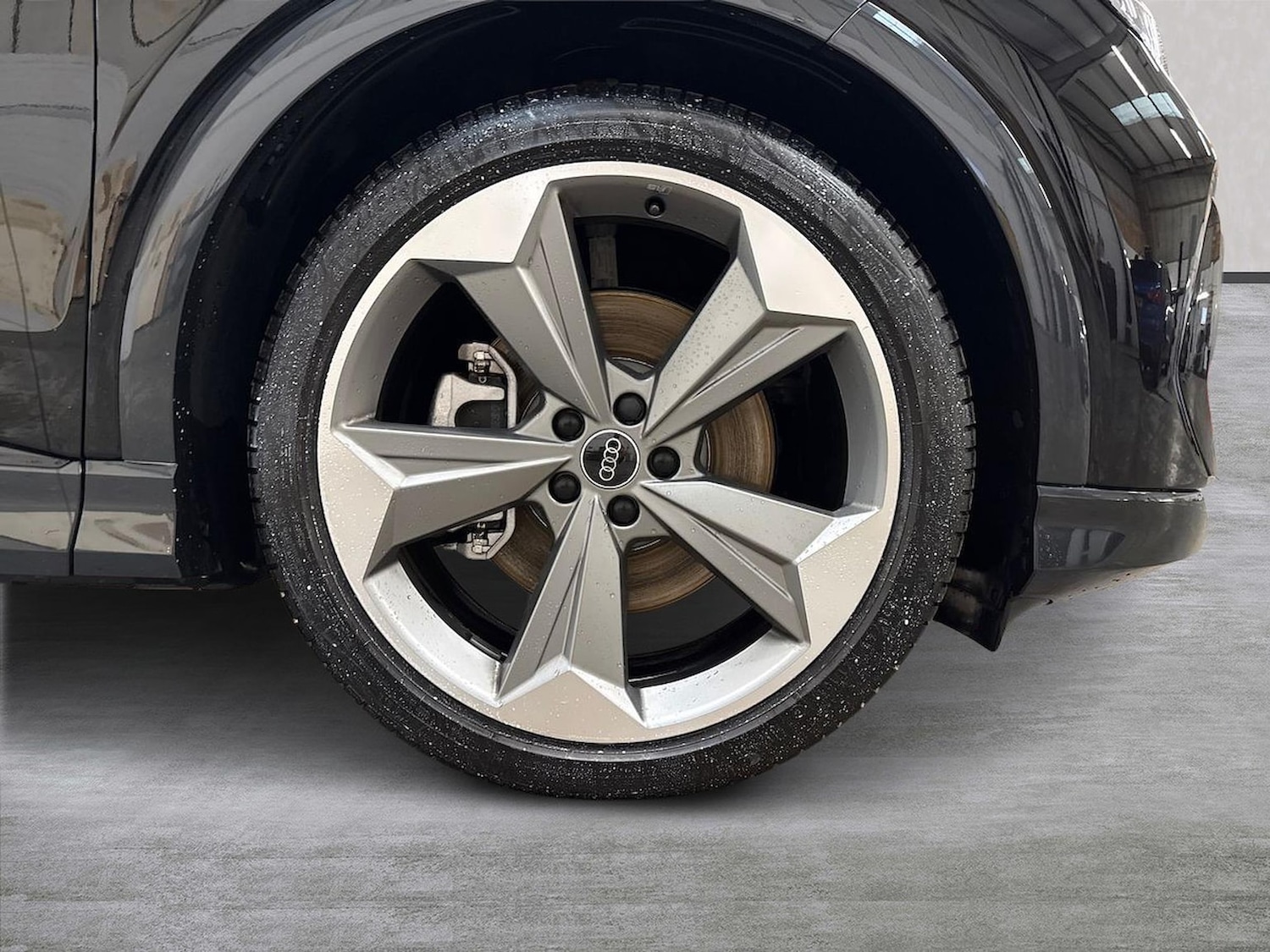 Used Audi Q4 e-tron 2025 for sale - 76490783: Photo 6