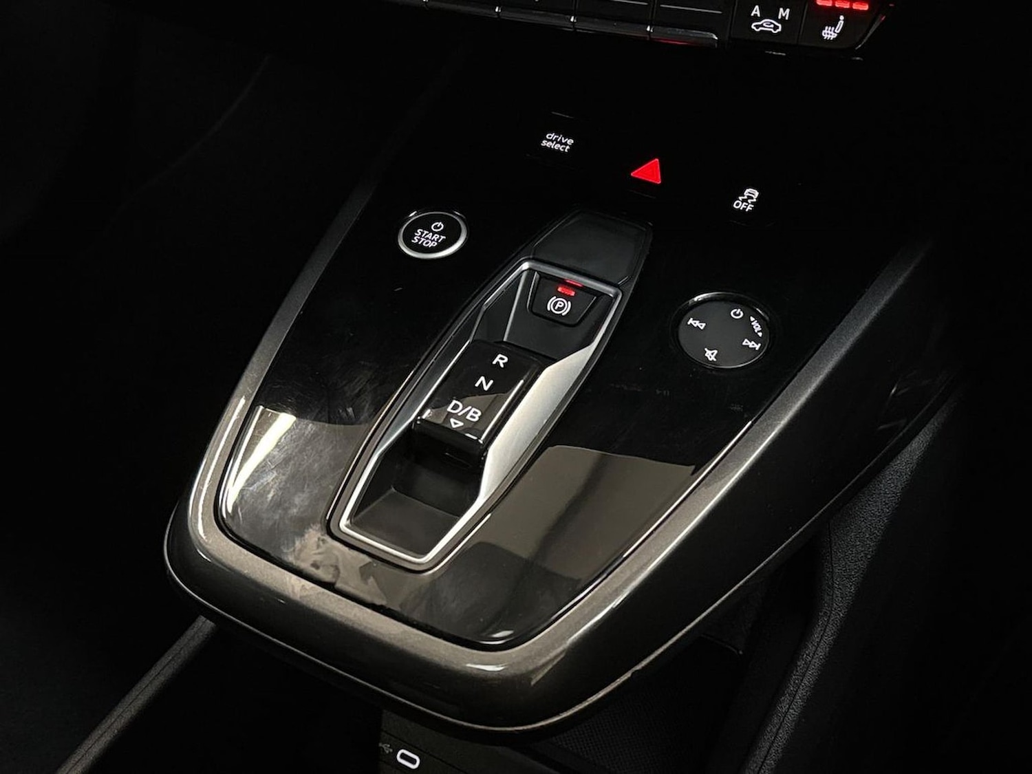 Used Audi Q4 e-tron 2021 for sale - 76741084: Photo 40