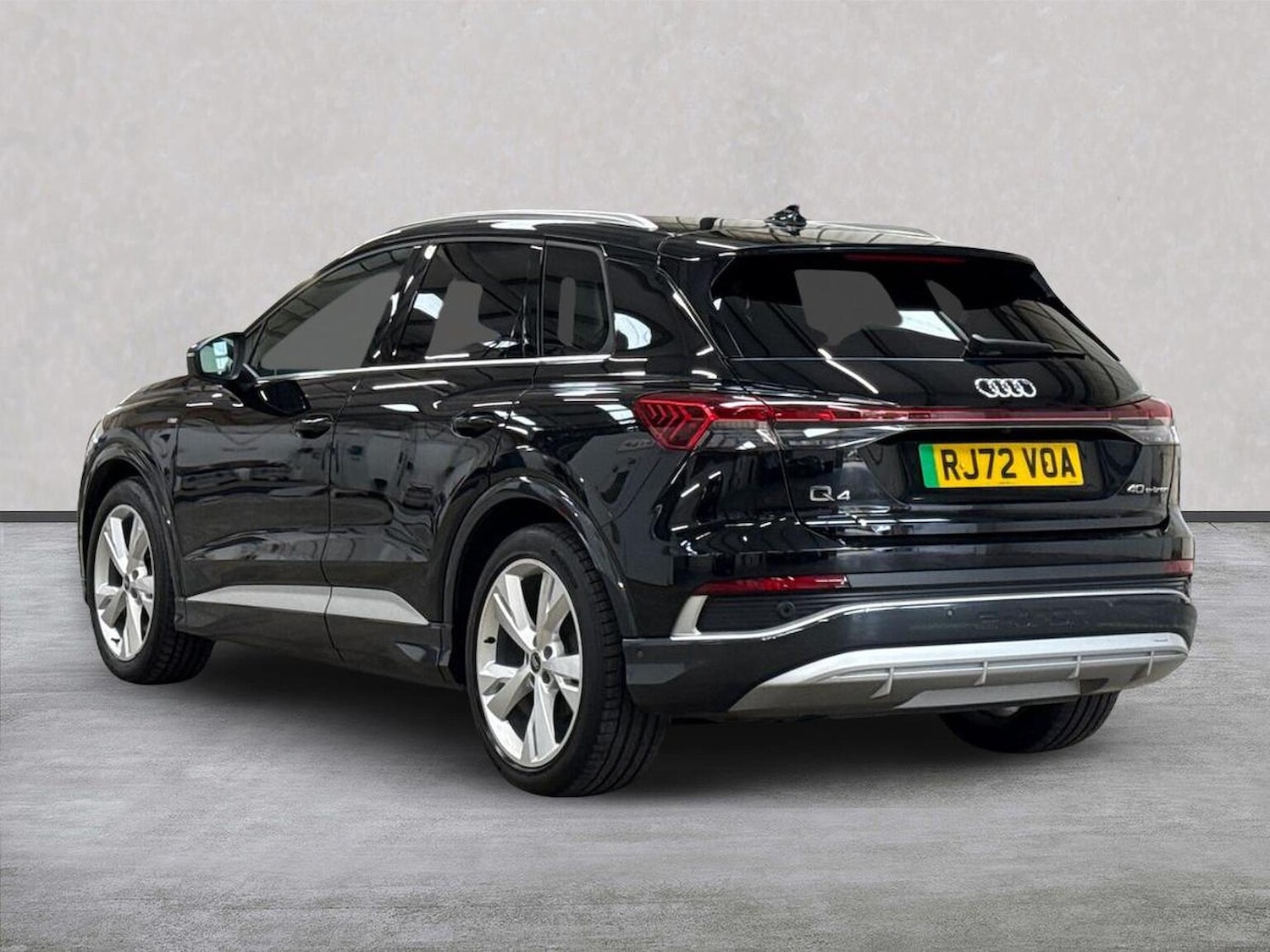 Used Audi Q4 e-tron 2022 for sale - 76735566: Photo 2