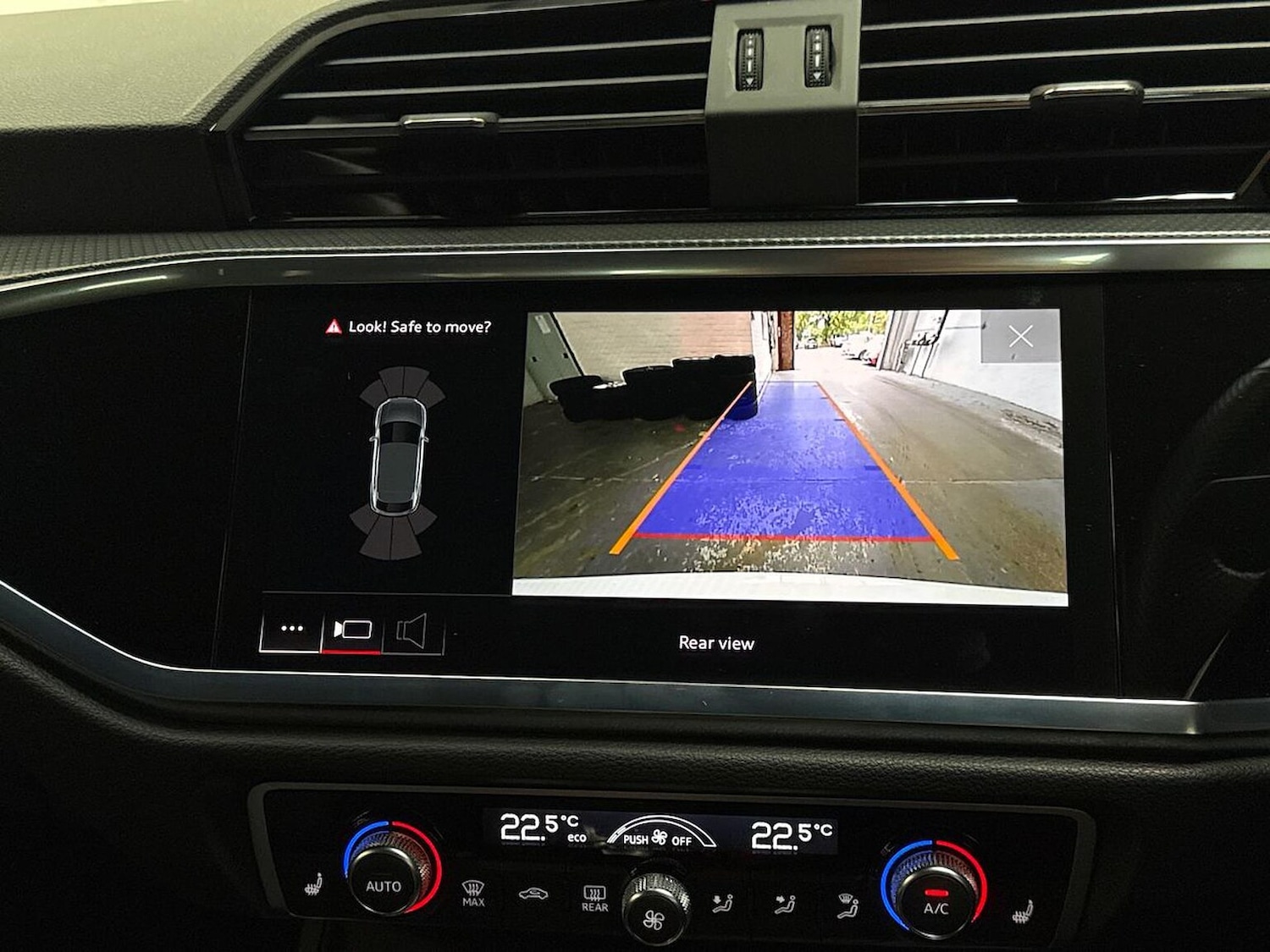 Used Audi Q3 2024 for sale - 76741117: Photo 23