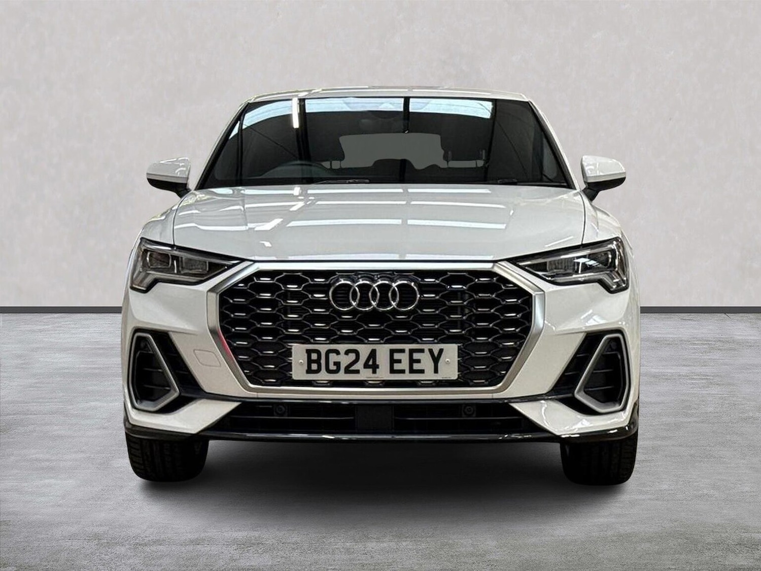 Used Audi Q3 2024 for sale - 76741117: Photo 5