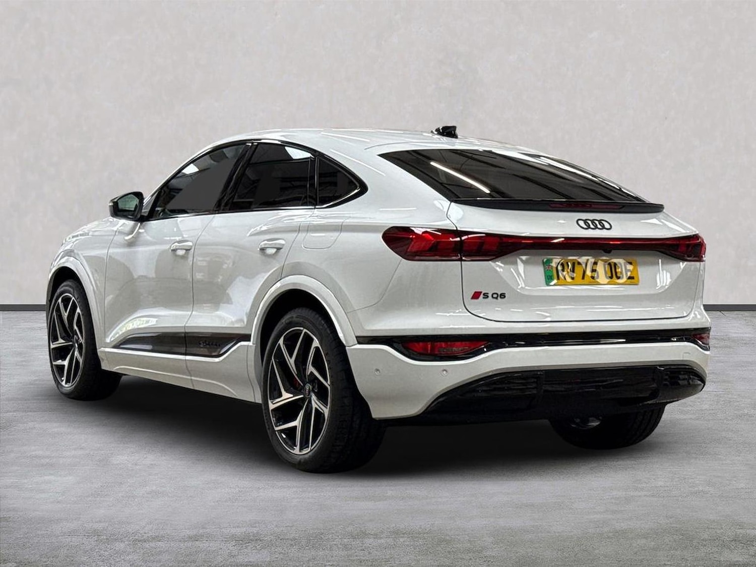 Used Audi Q6 e-tron 2025 for sale - 77487755: Photo 2