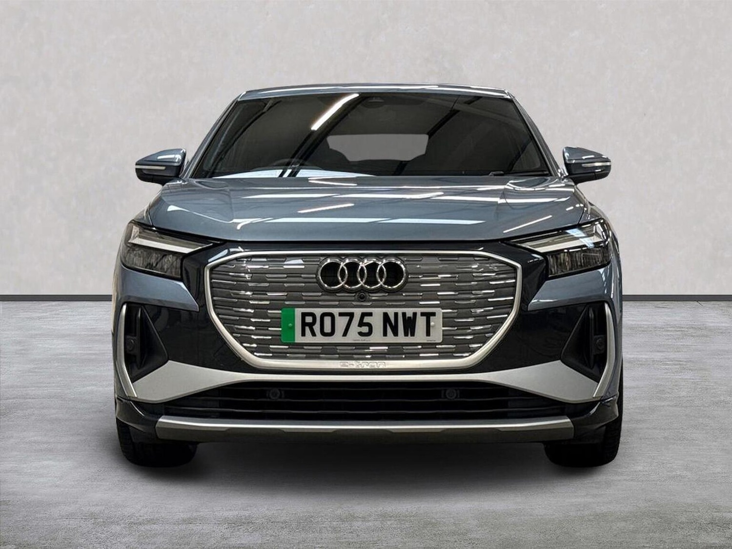 Used Audi Q4 e-tron 2025 for sale - 76741112: Photo 5