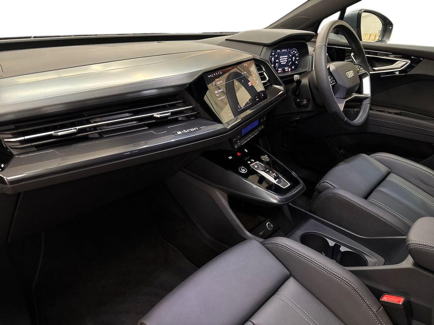 Used Audi Q4 e-tron 2025 for sale - 76741112: Photo 7