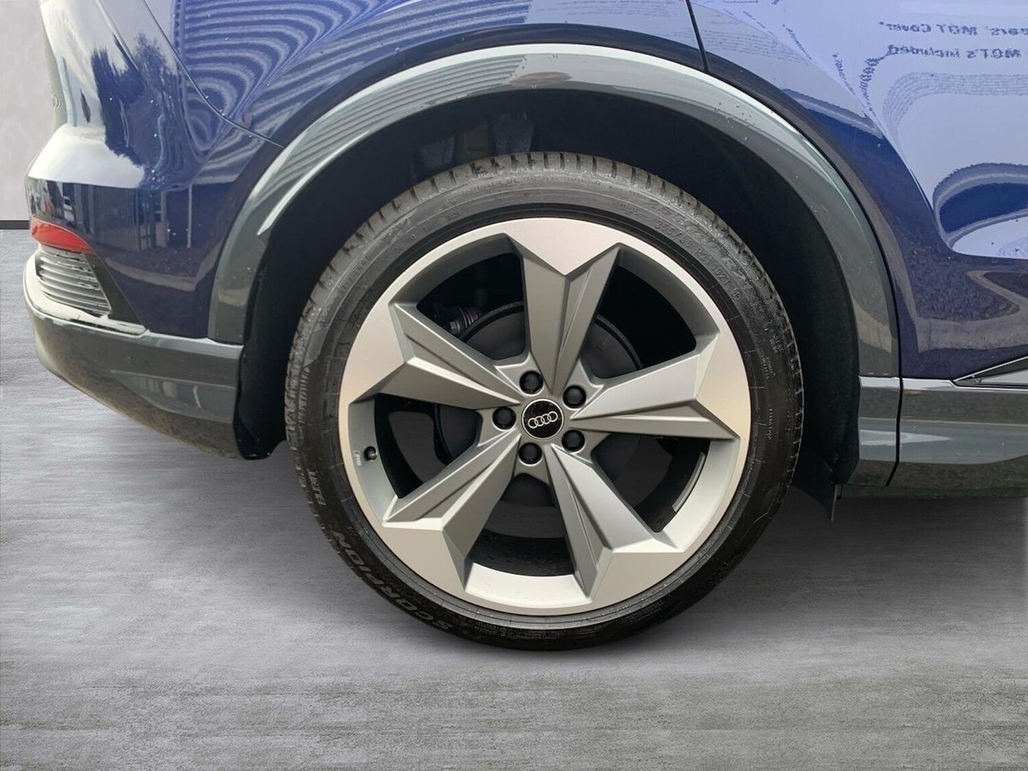 Used Audi Q4 e-tron 2025 for sale - 77487774: Photo 6