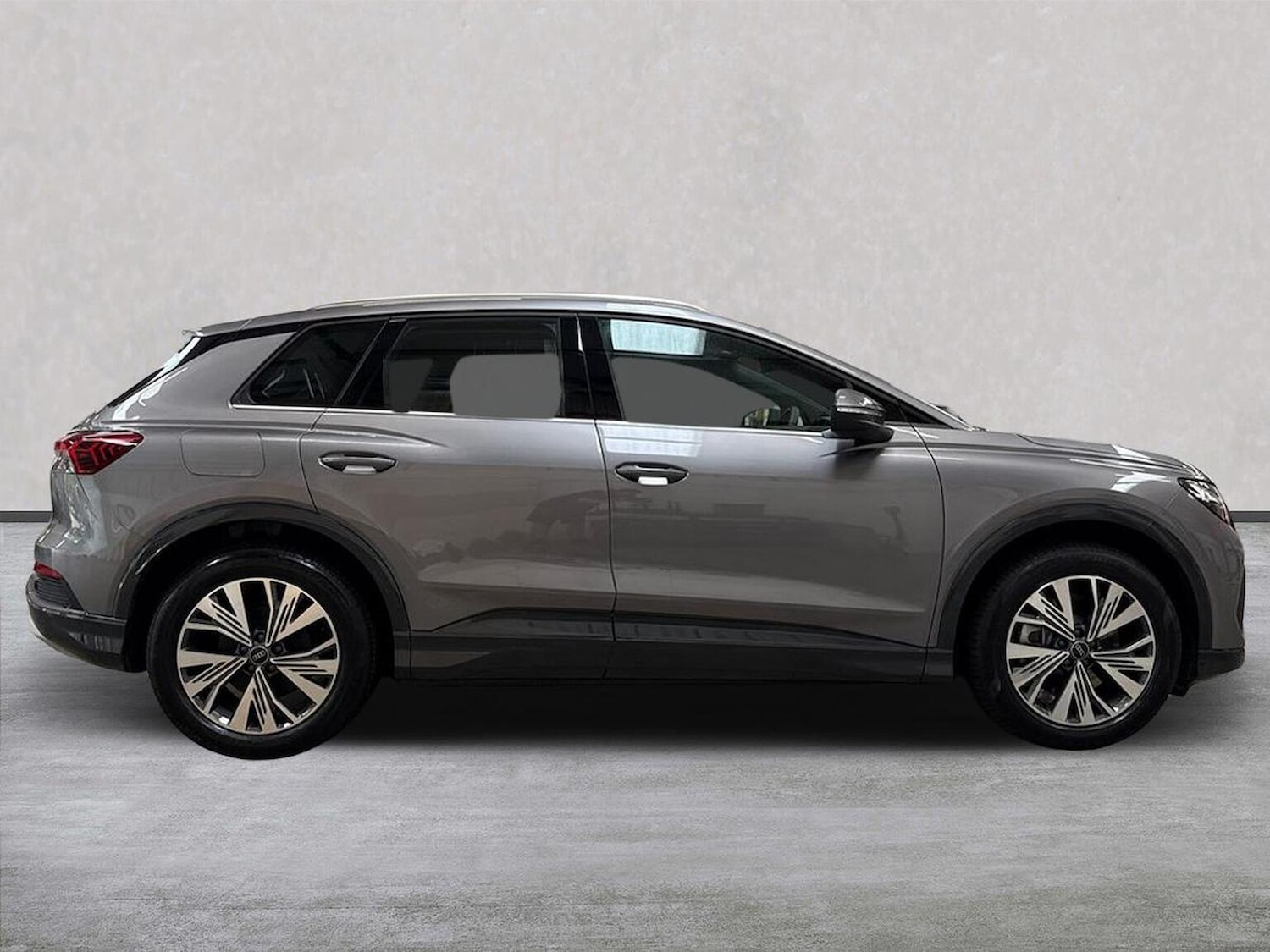 Used Audi Q4 e-tron 2025 for sale - 76455164: Photo 3