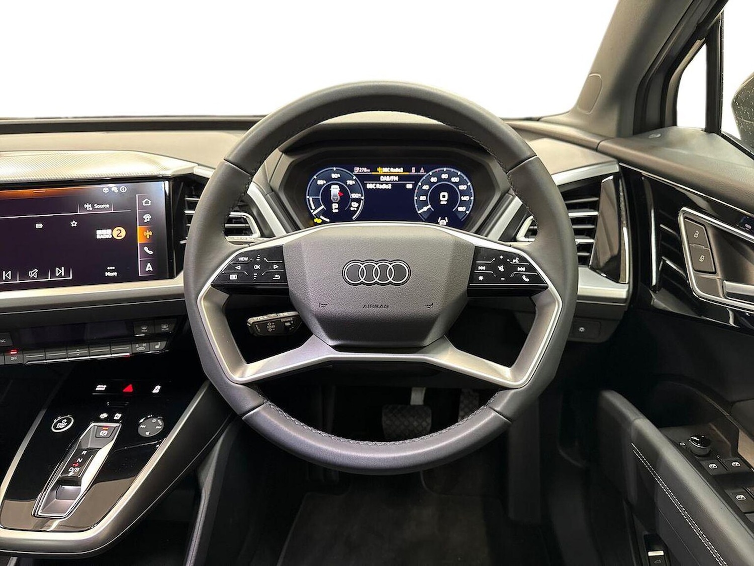 Used Audi Q4 e-tron 2025 for sale - 76455164: Photo 9