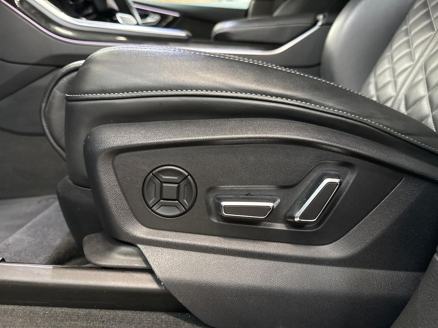 Used Audi Q7 2022 for sale - 76735577: Photo 30