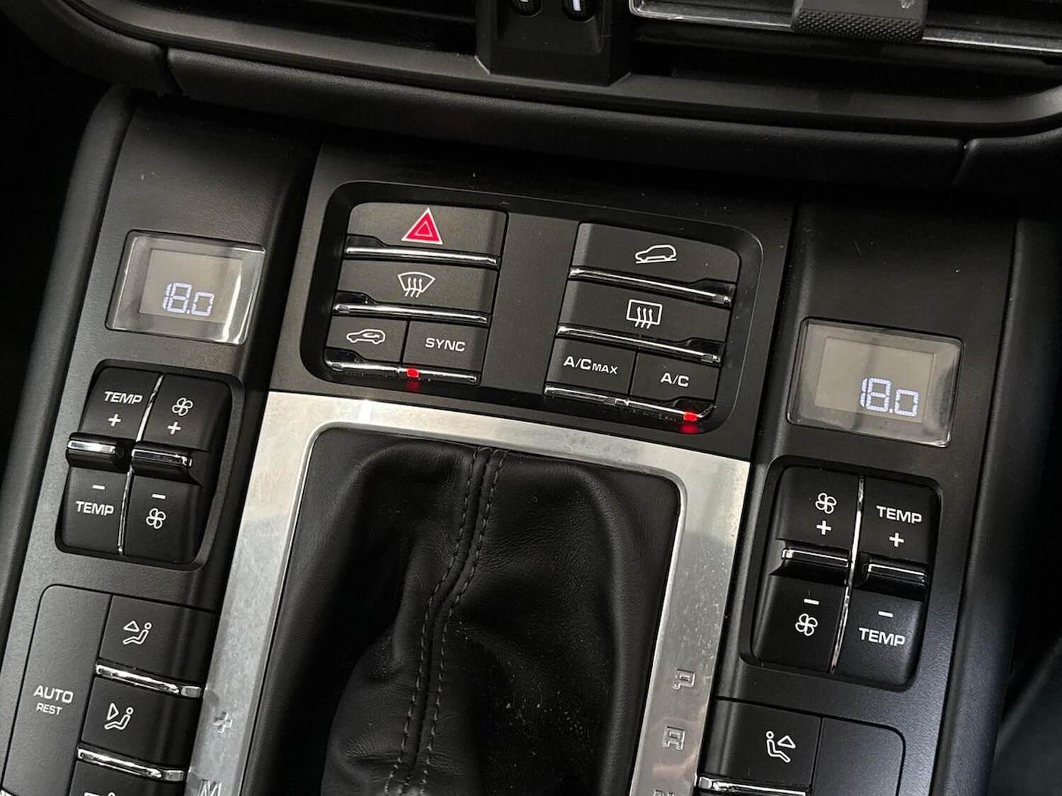 Used Porsche Macan 2019 for sale - 78193160: Photo 14