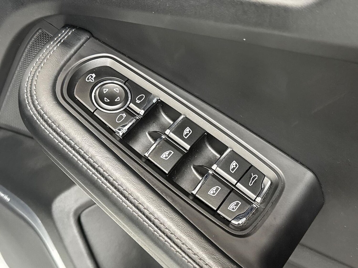 Used Porsche Macan 2019 for sale - 78193160: Photo 23