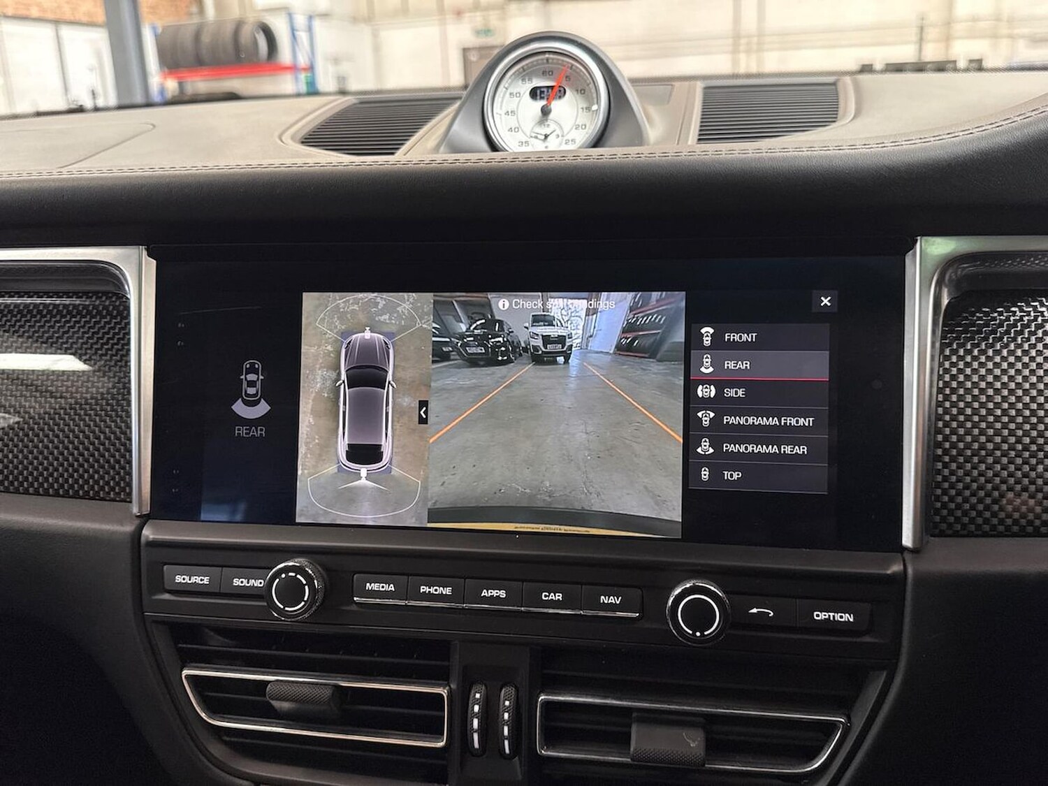 Used Porsche Macan 2019 for sale - 78193160: Photo 25