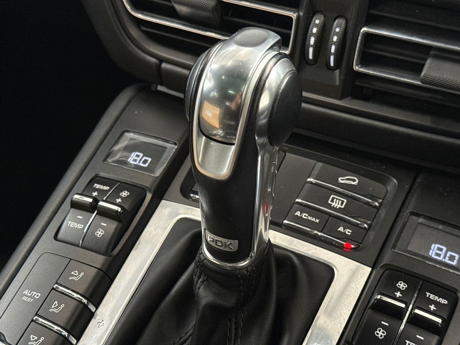 Used Porsche Macan 2019 for sale - 78193160: Photo 42