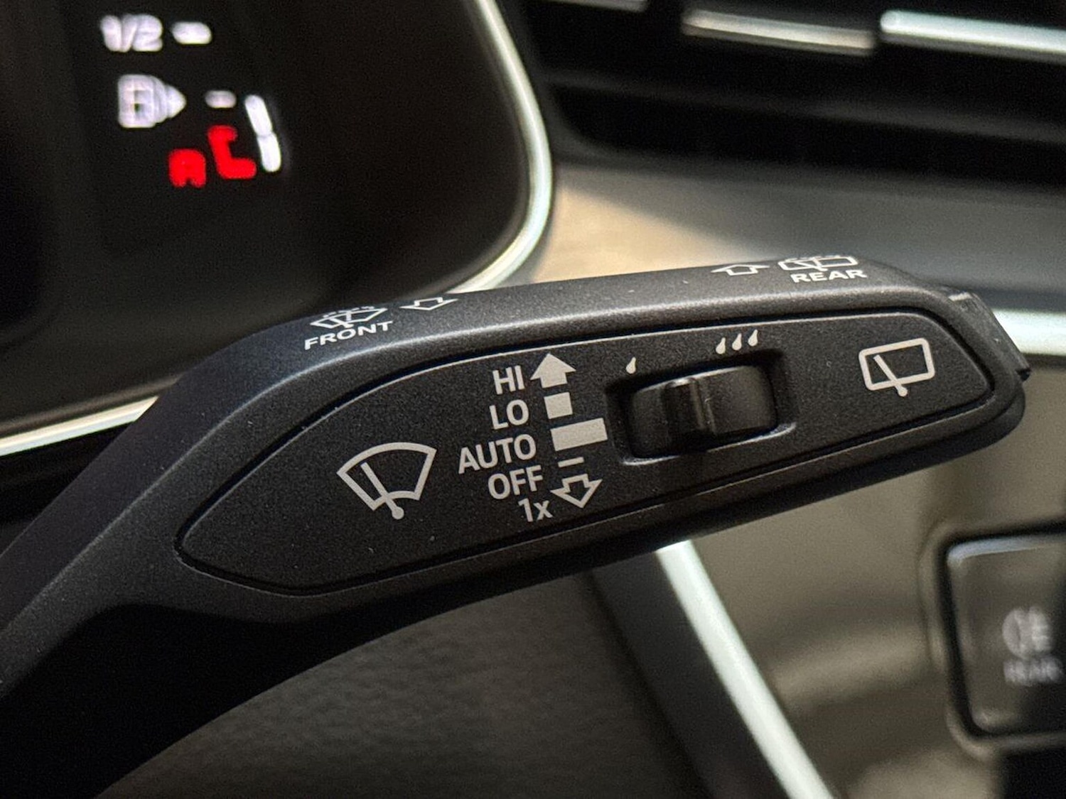 Used Audi RS6 2023 for sale - 76369146: Photo 28