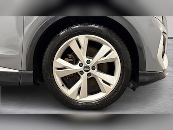 Used Audi Q4 e-tron 2022 for sale - 78236667: Photo