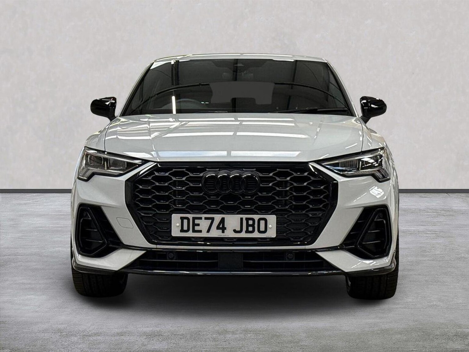 Used Audi Q3 2024 for sale - 76741106: Photo 5