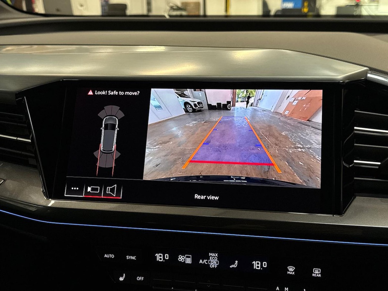 Used Audi Q4 e-tron 2025 for sale - 76720263: Photo 23