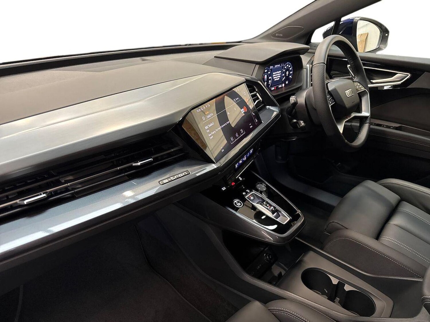 Used Audi Q4 e-tron 2025 for sale - 76720263: Photo 7