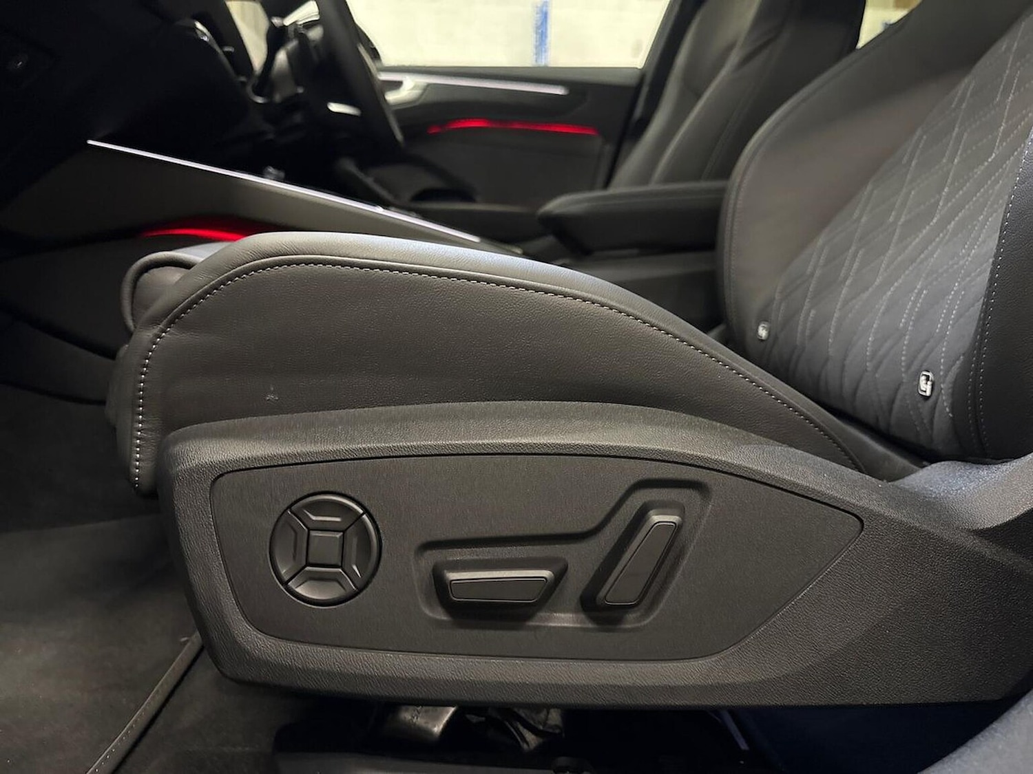 Used Audi A6 2025 for sale - 77846718: Photo 32