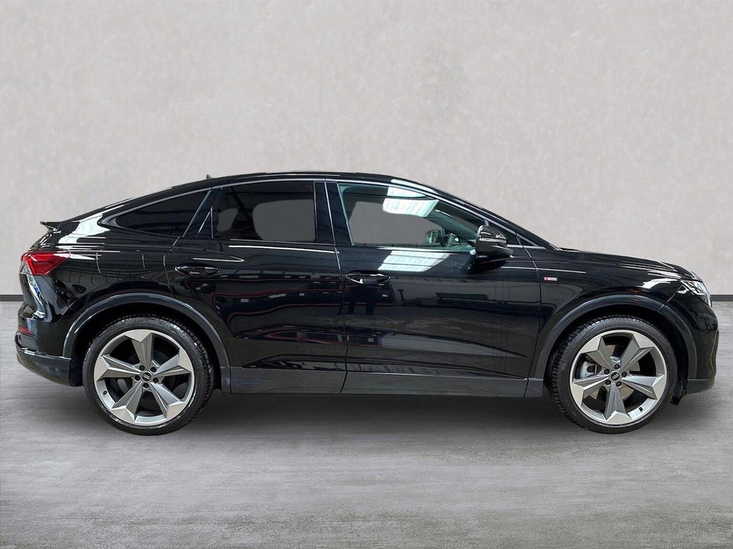 Used Audi Q4 e-tron 2026 for sale - 78155507: Photo 5