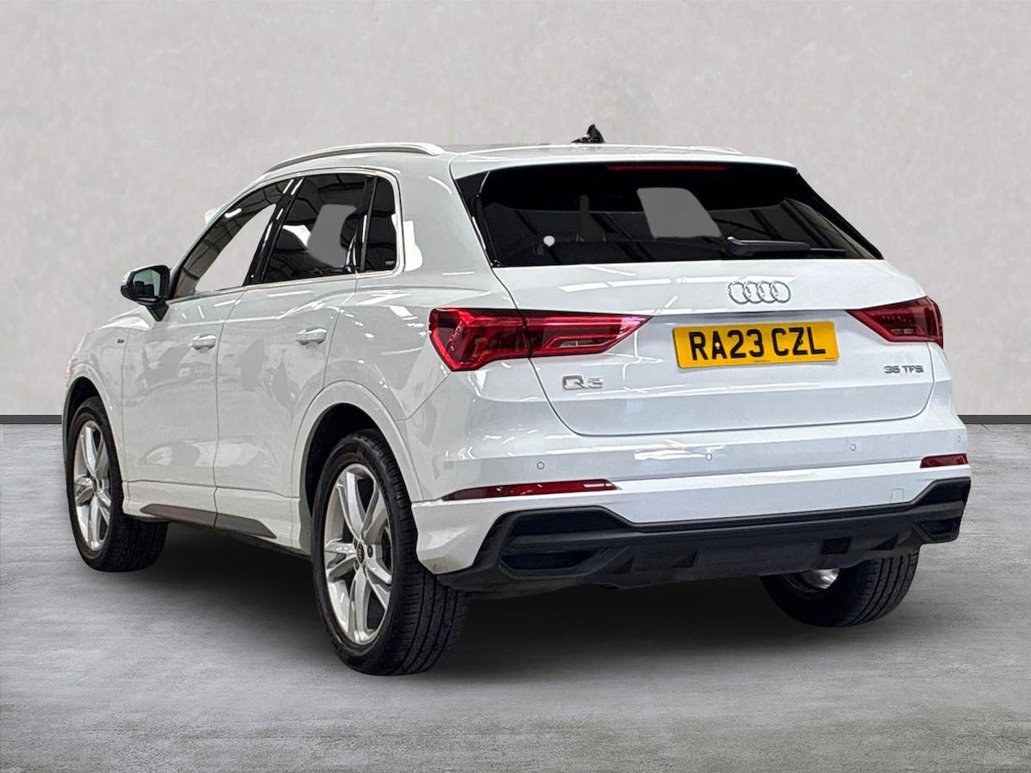 Used Audi Q3 2023 for sale - 78191766: Photo 2