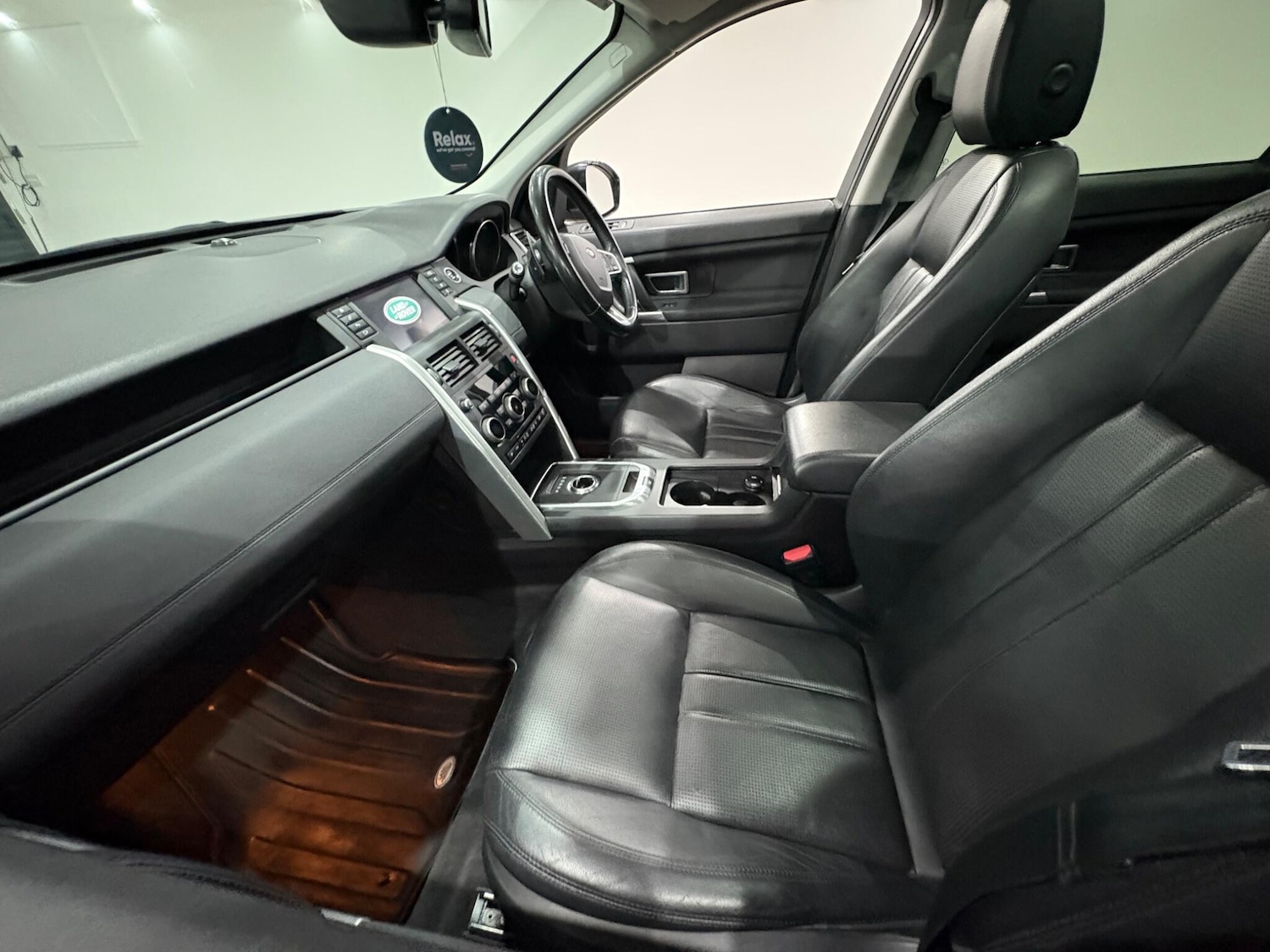 Used Land Rover Discovery Sport 2015 for sale - 76855902: Photo 17