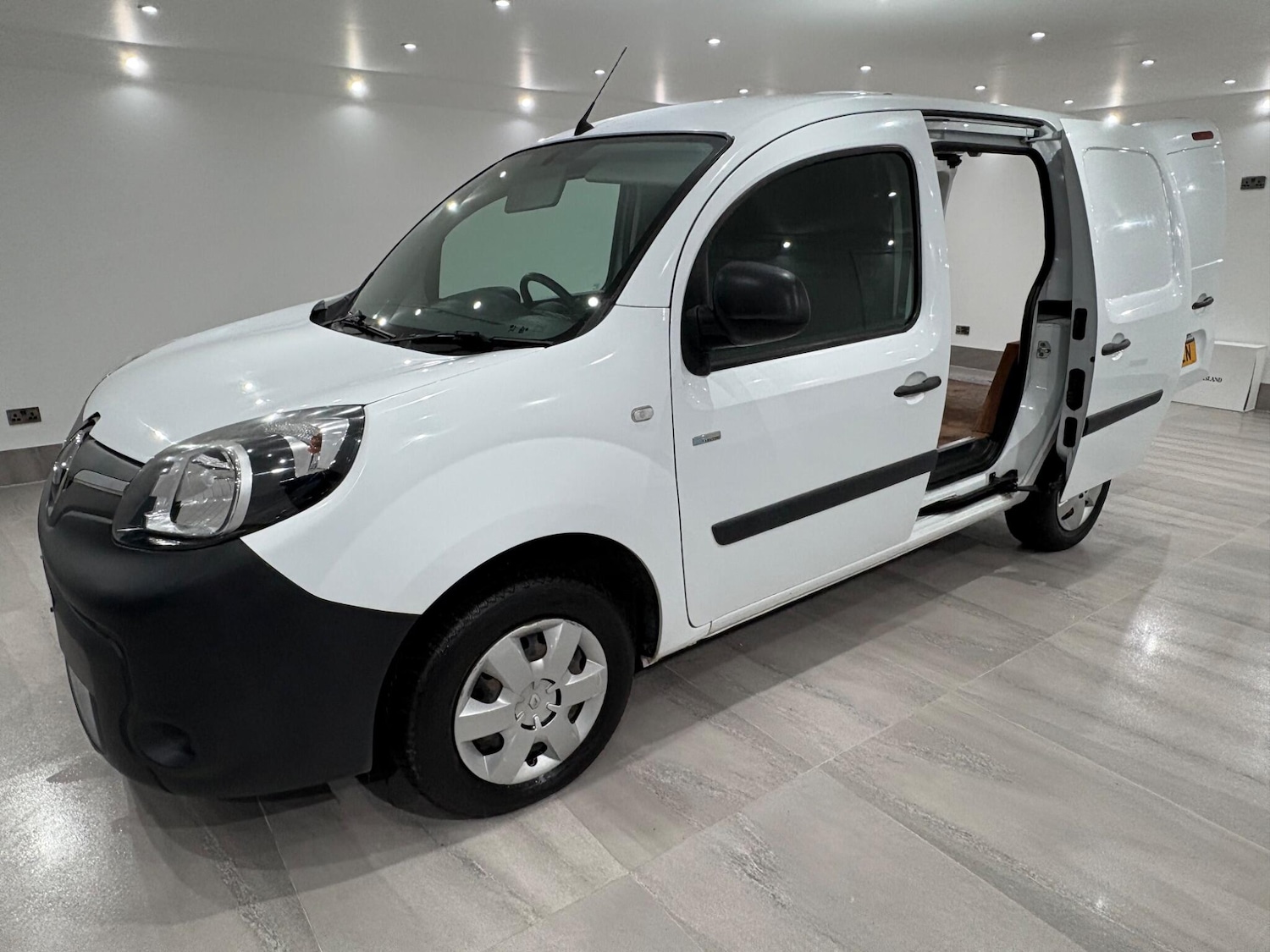 Used Renault Kangoo 2019 for sale - 76824968: Photo 17