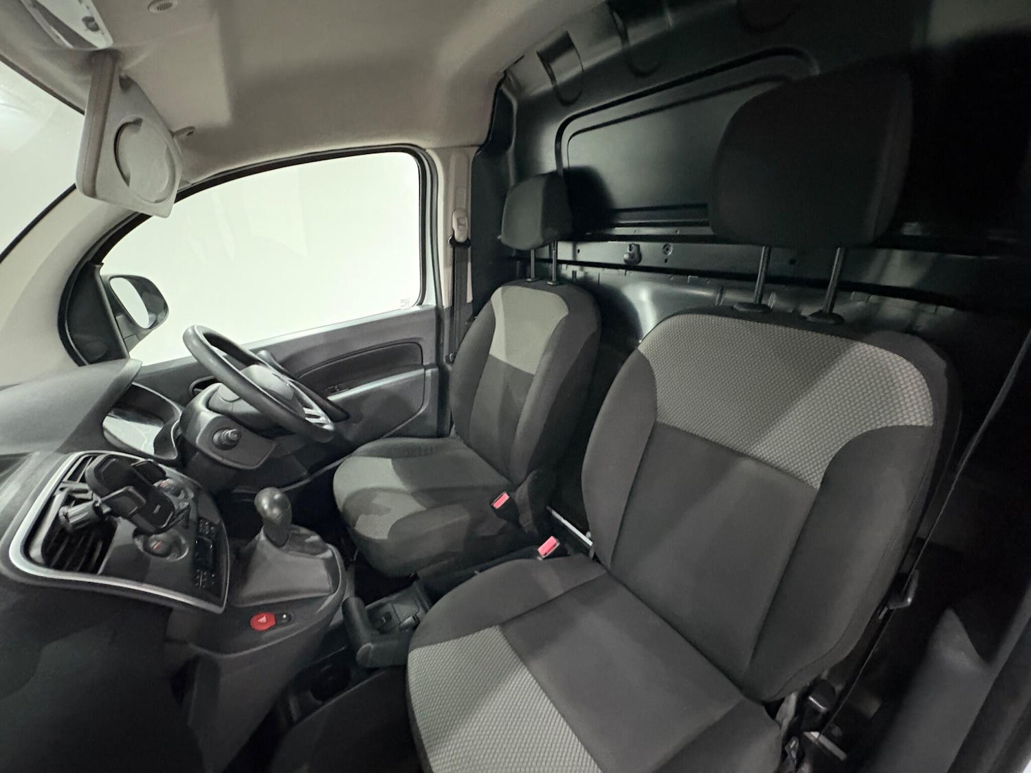 Used Renault Kangoo 2019 for sale - 76824968: Photo 18