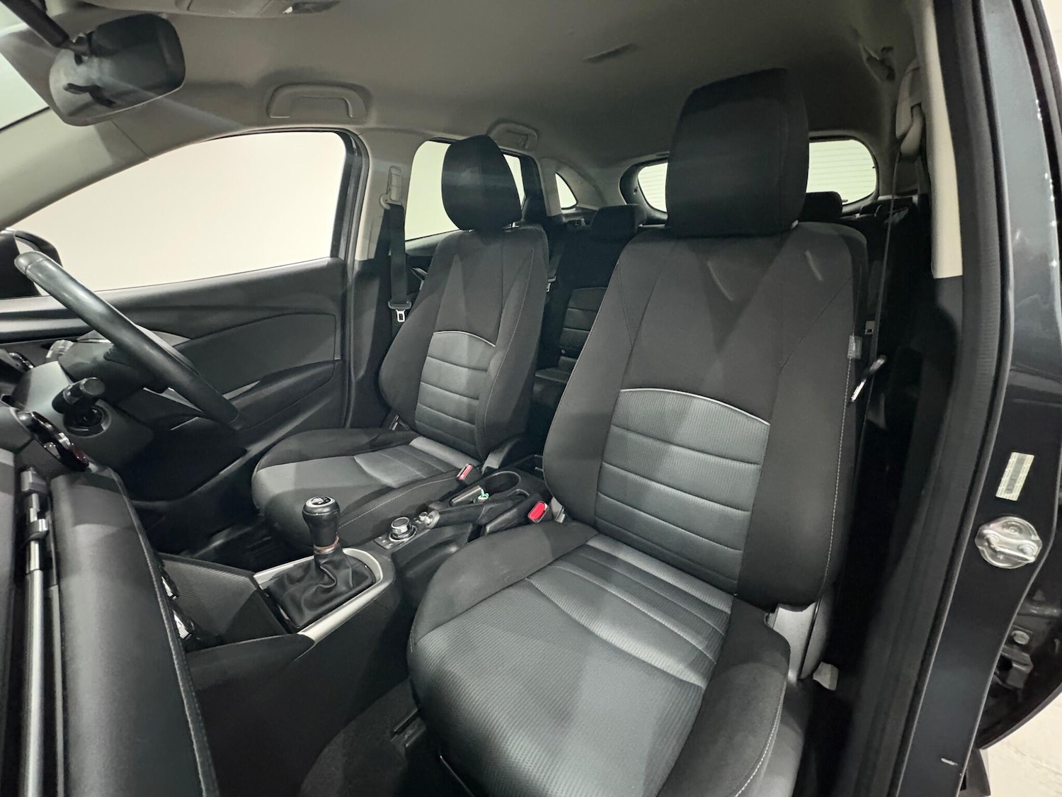 Used Mazda CX-3 2015 for sale - 76849820: Photo 8