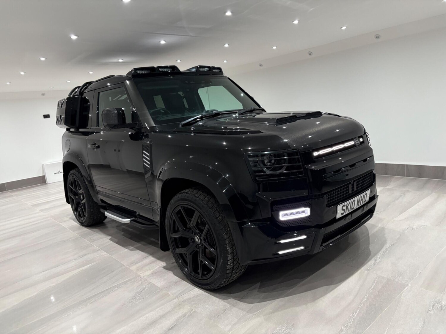 Used Land Rover Defender 2023 for sale - 76825061: Photo 10