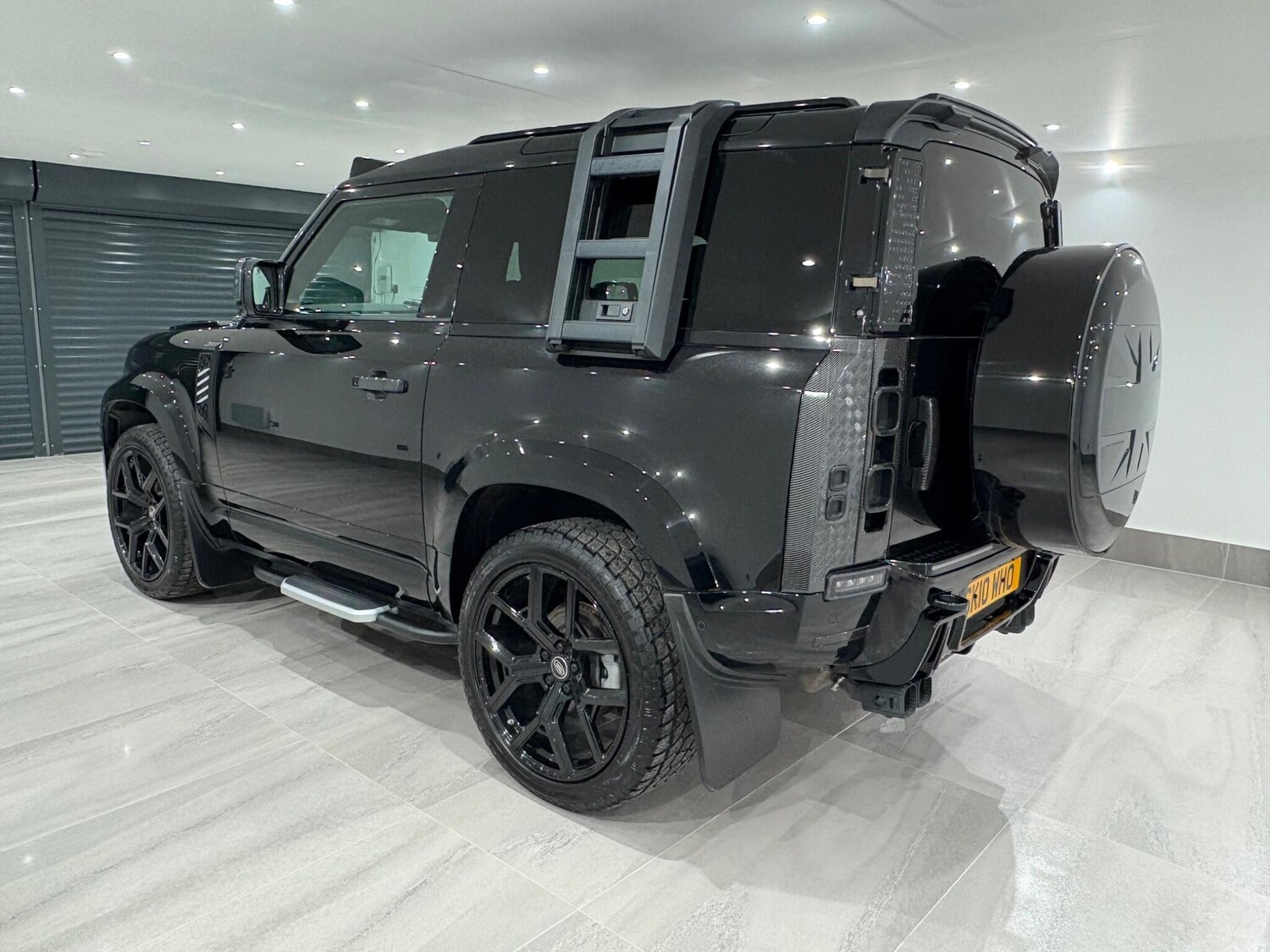 Used Land Rover Defender 2023 for sale - 76825061: Photo 14