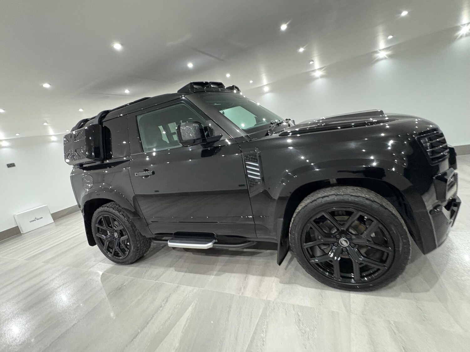 Used Land Rover Defender 2023 for sale - 76825061: Photo 26