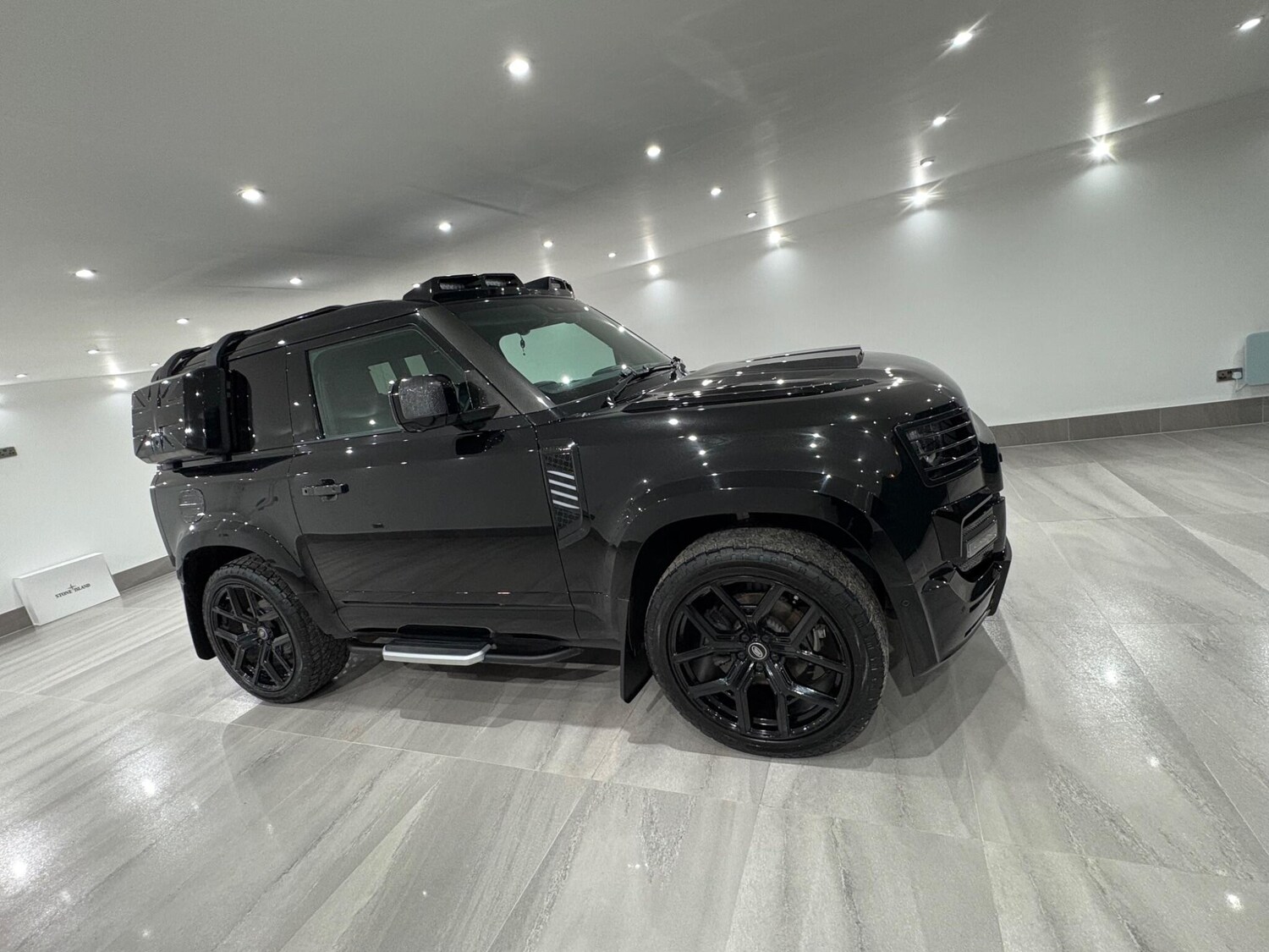 Used Land Rover Defender 2023 for sale - 76825061: Photo 28