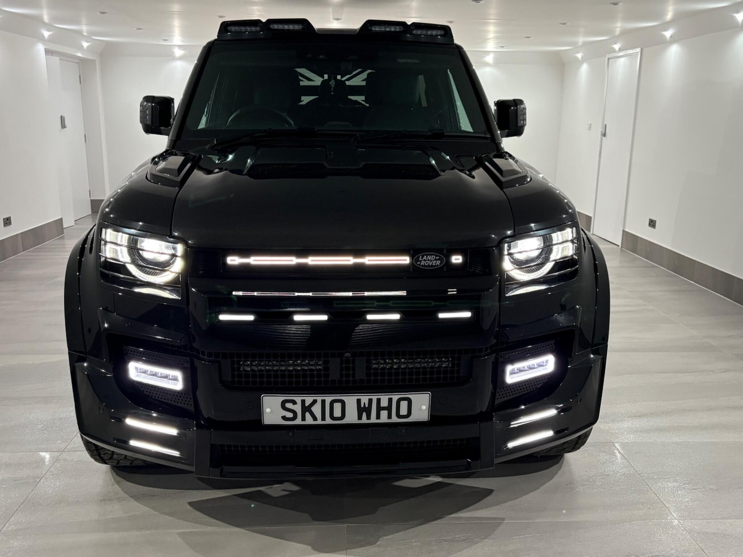 Used Land Rover Defender 2023 for sale - 76825061: Photo 3