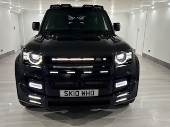 Used Land Rover Defender 2023 for sale - 76825061: Photo