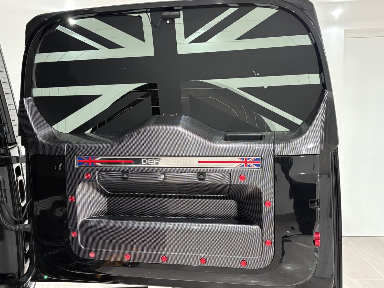 Used Land Rover Defender 2023 for sale - 76825061: Photo 56