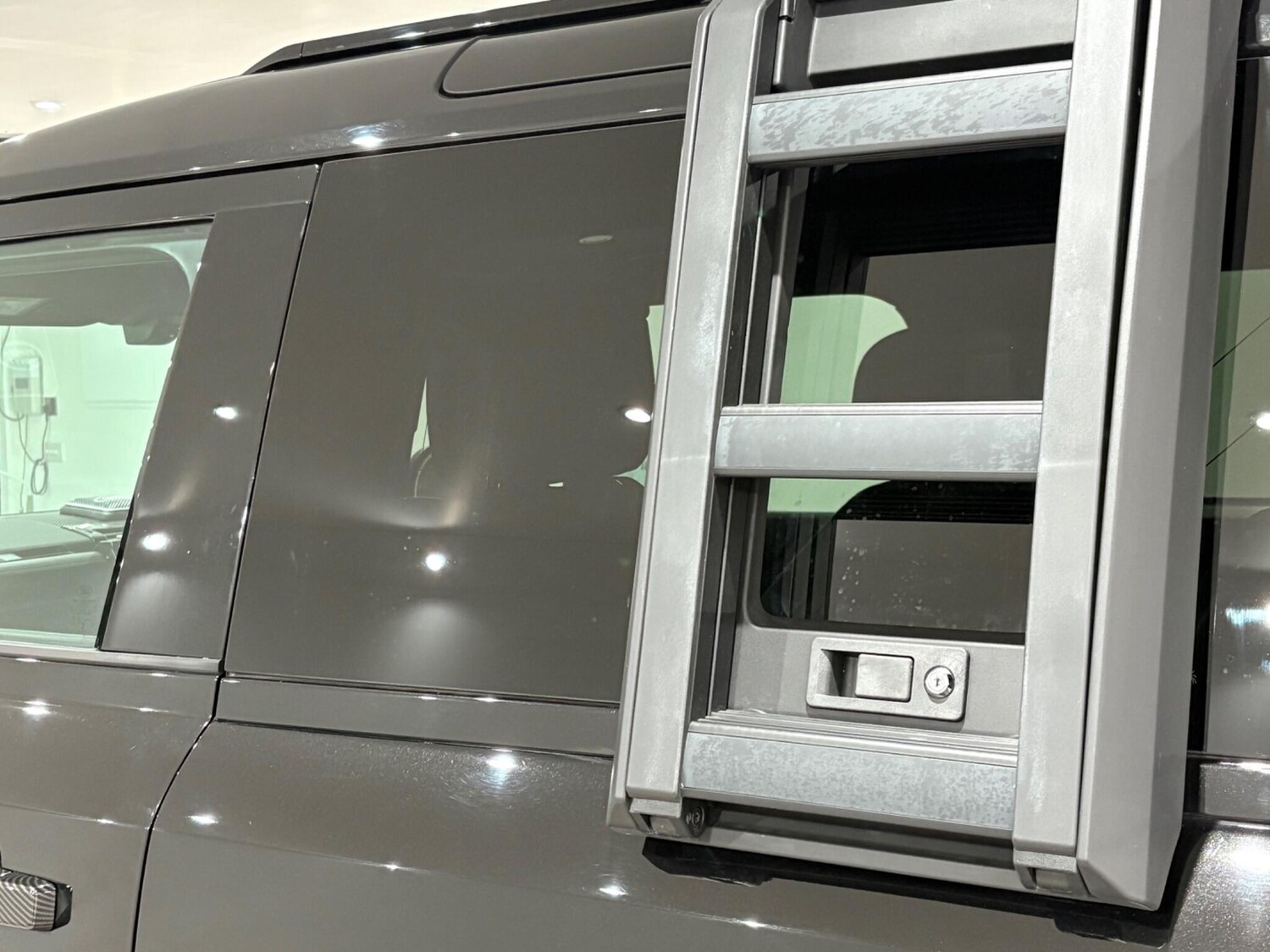 Used Land Rover Defender 2023 for sale - 76825061: Photo 58